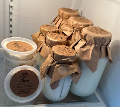 Raw Goat Milk
